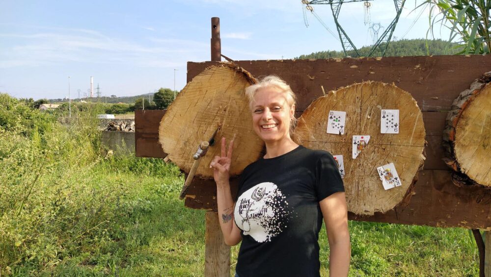 Maggio 2023 - Daniela al campo Quiliano Throwers, lancio dell'accetta